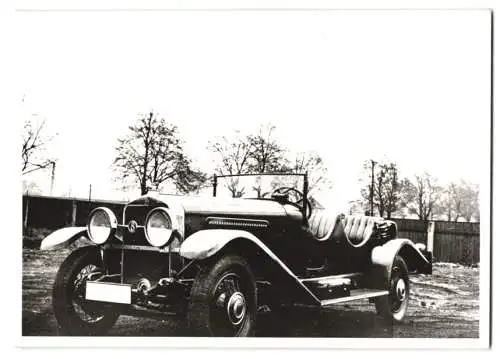 8 Fotografien Ansicht Zwickau, Horch Auto Werk, Luxus Cabriolet Detail's Cockpit, Fahrgestell mit Motor & Rahmen u.a.