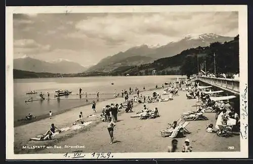 AK Millstatt am See, Badegäste sonnen sich am Strandbad