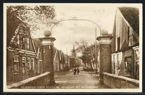 AK Neuenhaus /Kreis Bentheim, Neustadt mit Teichbrücke