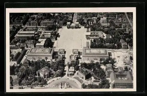 AK München, Königlicher Platz, Fliegeraufnahme
