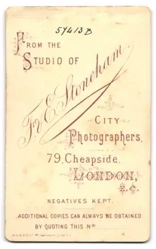 Fotografie F. E. Stoneham, London, 79 Cheapside, Junger Herr im Portrait