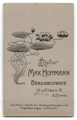 Fotografie Max Hoffmann, Braunschweig, Hutfiltern 8, Junge Dame mit zurückgebundenem Haar