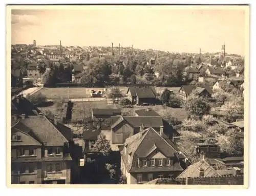 5 Fotografien Max Herrmann, Zittau, Ansicht Zittau i. Sa., Blick über die Dächer der Stadt, Schornsteinfeger-Perspektive