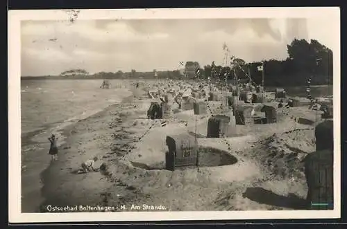 AK Boltenhagen i. M., Am Strande, Strandkörbe