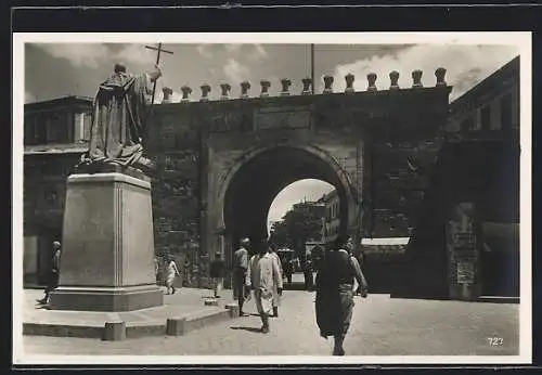 AK Tunis, Monument avant Porte francaise