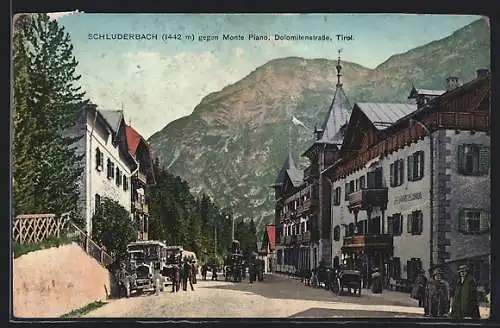 AK Schluderbach /Dolomitenstrasse, Ortspartie gegen Monte Piano