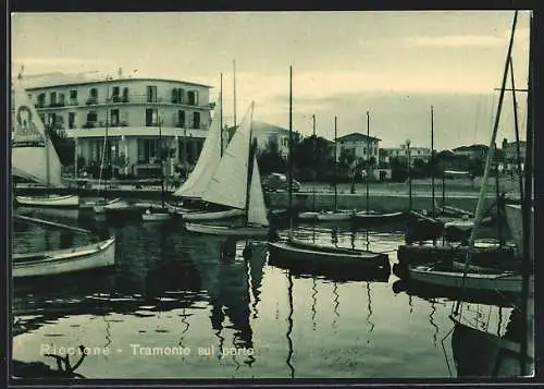 AK Riccione, Tramonto sul porto