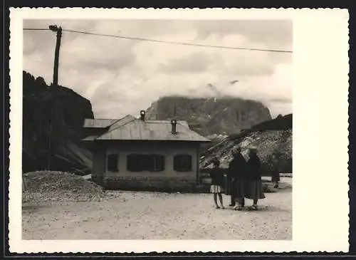 AK Grödner Joch, Ortspartie