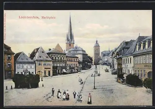 AK Lichtenfels / Main, Geschäfte und Hotel am Markt, Blick gegen die Kirche