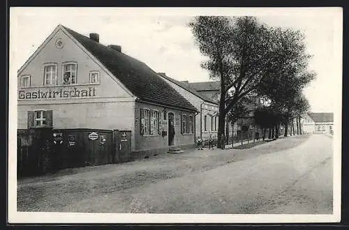 AK Schönhausen /Elbe, Gasthaus und Kolonialwarenhandlung Willi Tomzak