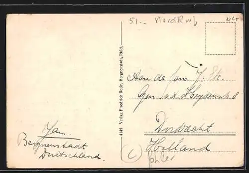 AK Bergneustadt im Oberbergischen, Ortsansicht mit Bergen, Hotel Hollmann