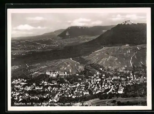 AK Neuffen, Totale mit Ruine Hohenneuffen, Flugzeugaufnahme