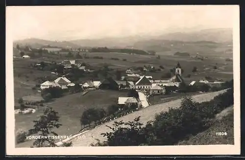 AK Vorderweissenbach /O.-Ö., Teilansicht mit Kirche