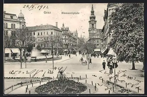 AK Graz, Passanten auf dem Bismarckplatz