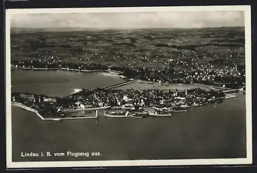 AK Lindau i. B., Stadtansicht vom Flugzeug aus