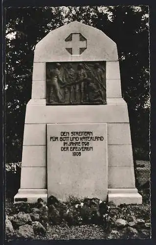 AK Arzfeld /Eifel, Am Kloppelkriegerdenkmal