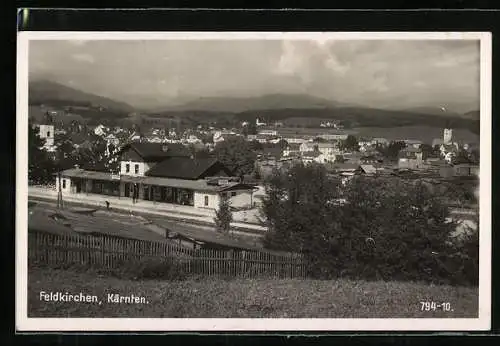 AK Feldkirchen /Kärnten, Bahnhof mit Blick in den Ort