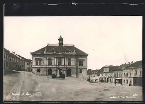 AK Weitra /N. Öst., Rathaus mit Denkmal