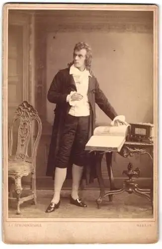 Fotografie J. C. Schaarwächter, Berlin, deutscher Schauspieler Otto Sommerstorff als Friedrich Schiller