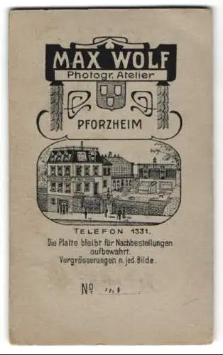 Fotografie Max Wolf, Pforzheim, Ansicht Pforzheim, Blick nach dem Fotoatelier am Schulberg 3, Wappen