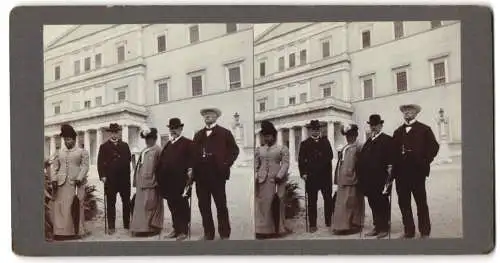 Stereo-Fotografie unbekannter Fotograf, Ansicht Athen, Feine Herrschaften vor dem Palais Royal