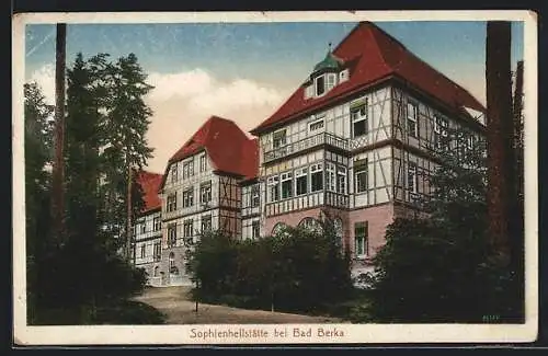 AK Bad Berka, Sophienheilstätte von der Seite gesehen