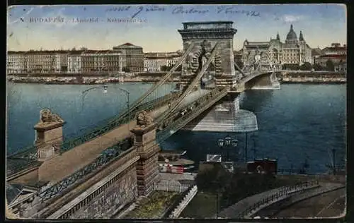 AK Budapest, Kettenbrücke aus der Vogelschau