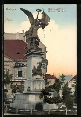 AK Budapest, Am Honved-Denkmal