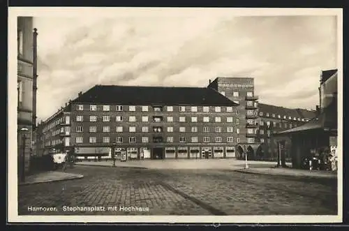 AK Hannover, Strasse am Stephansplatz mit Hochhaus