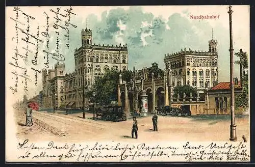 Lithographie Wien II, Nordbahnhof mit Litfasssäule, kutschen, Leute, Frau mit Regenschirm