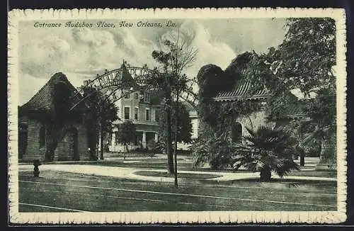 AK New Orleans, LA, Entrance Audubon Place