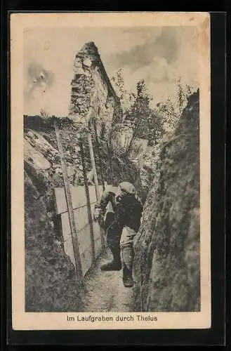 AK Soldat im Schützengraben, im Laufgraben durch Thelus