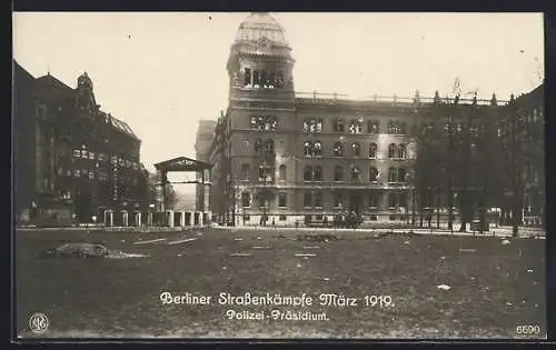 AK Berlin, Polizei-Präsidium in der Alexanderstrasse, Strassenkämpfe 1919