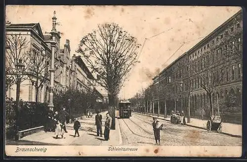 AK Braunschweig, Strassenbahn in der Schleinitzstrasse