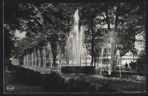 AK Dresden, Internationale Hygiene-Ausstellung 1930, In der Jahrhundertbrunnenstrasse