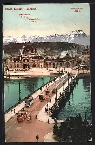 AK Luzern, Strassenbahnen auf der Brücke, der Bahnhof