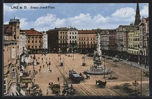 AK Linz a. D., Strassenbahn auf dem Franz Josef-Platz