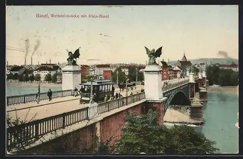 AK Basel, Wettsteinbrücke mit Klein-Basel, Strassenbahn