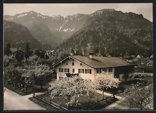 AK Bad Reichenhall, Gutshaus gegen die Berge