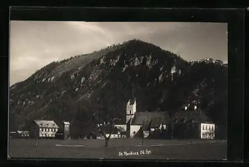 AK St. Pankraz /Ob. Öst., Blick zur Kirche