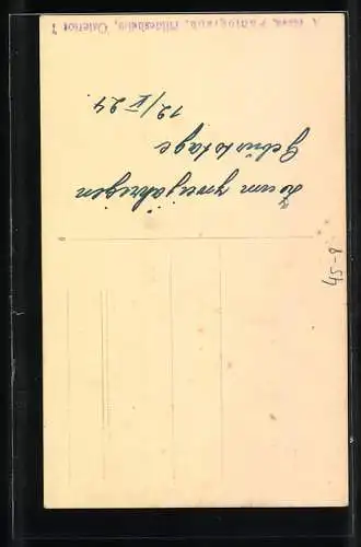 AK Kleines Kind im Matrosenanzug mit Tennisschläger