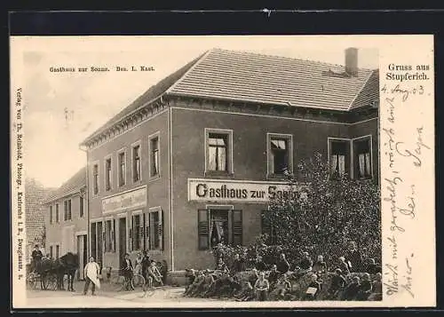 AK Stupferich, Gasthaus zur Sonne L. Kast mit Wirt und Kindergruppe