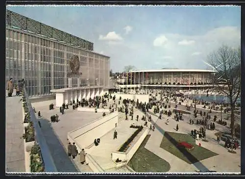 AK Bruxelles, Exposition Universelle 1958, Die Pavillons von U. S. S. R. und U. S. A.