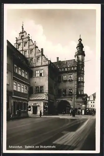 AK Schweinfurt, Rückertstrasse mit Geschäften und Rathaus