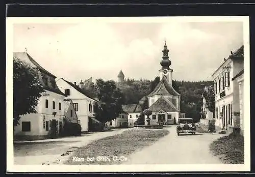 AK Klam bei Grein, Platzpartie mit Kirche und Automobil