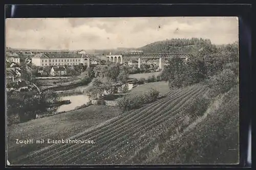 AK Zwettl /N.-Oe., Panorama mit Eisenbahnbrücke