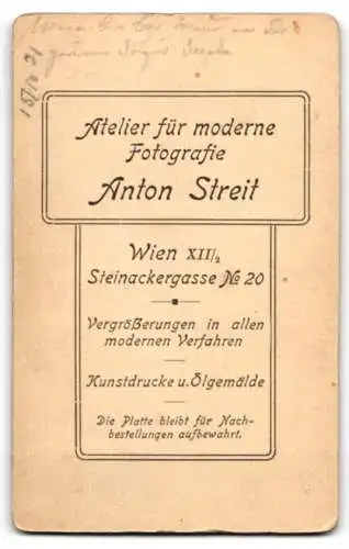 Fotografie Anton Streit, Wien, Steinackergasse 20, Bürgerlicher mit hoher Stirn, Brille und Zwirbelschnauzer