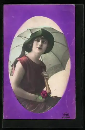 AK Dame mit Hut und Schirm