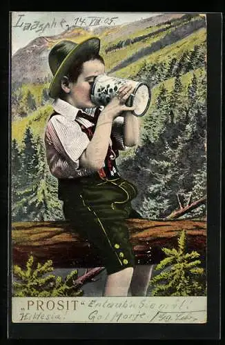 AK Kleiner Junge trinkt aus Bierkrug