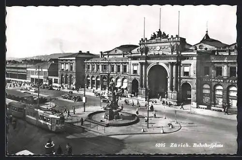 AK Zürich, Strassenbahn auf dem Bahnhofplatz